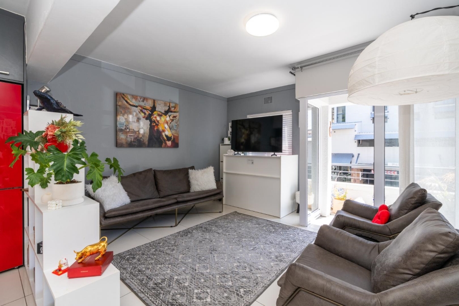 2 Bedroom Property for Sale in Sea Point Western Cape